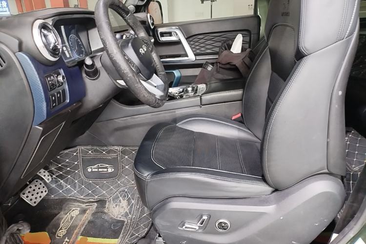 Used BAIC Off-Road BJ40 2020 2.0T Automatic Four-Wheel Drive Tribute Edition 2020 Supreme Version Left Front Seat