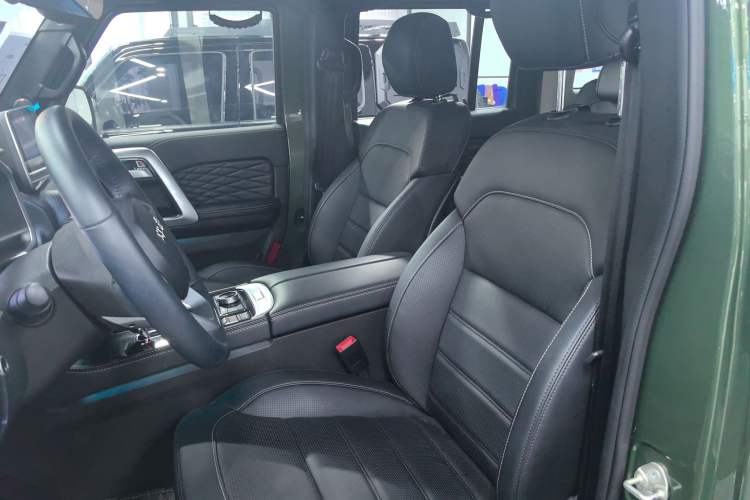 Used BAIC Off-Road BJ40 2020 2.3T Automatic Four-Wheel Drive Rainforest Expedition Edition Left Front Seat