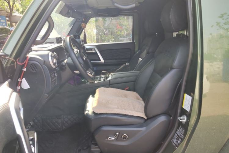 Used BAIC Off-Road BJ40 2020 2.0T Automatic Four-Wheel Drive Tribute Edition 2020 Supreme Version Left Front Seat