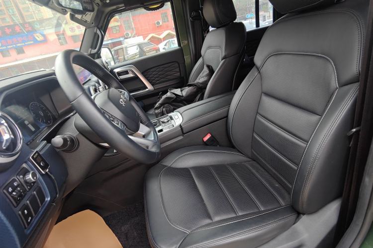 Used BAIC Off-Road BJ40 2020 2.3T Automatic Four-Wheel Drive Rainforest Expedition Edition Left Front Seat
