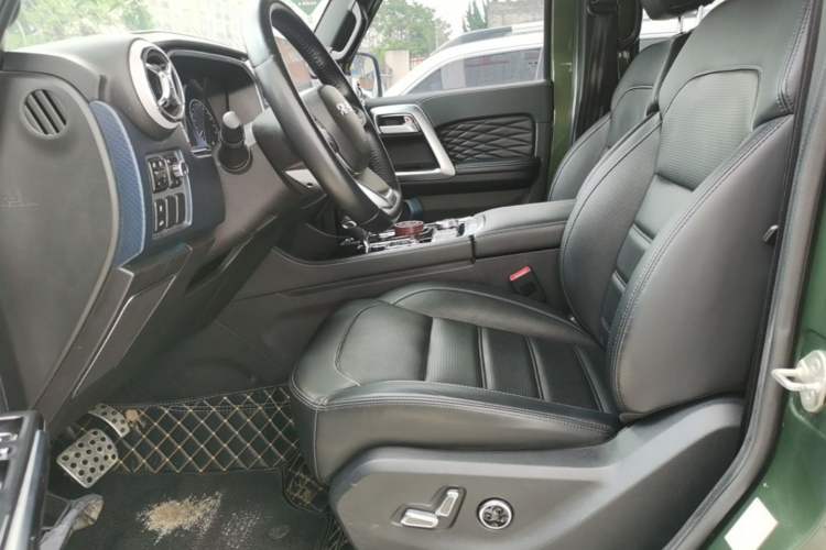 Used BAIC Off-Road BJ40 2020 2.3T Automatic Four-Wheel Drive Rainforest Expedition Edition Left Front Seat