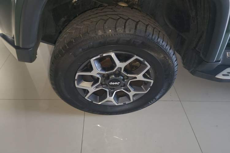Used BAIC Off-Road BJ40 2020 2.0T Automatic Four-Wheel Drive Tribute Edition 2020 Xieke Version Left Front Wheel Hub