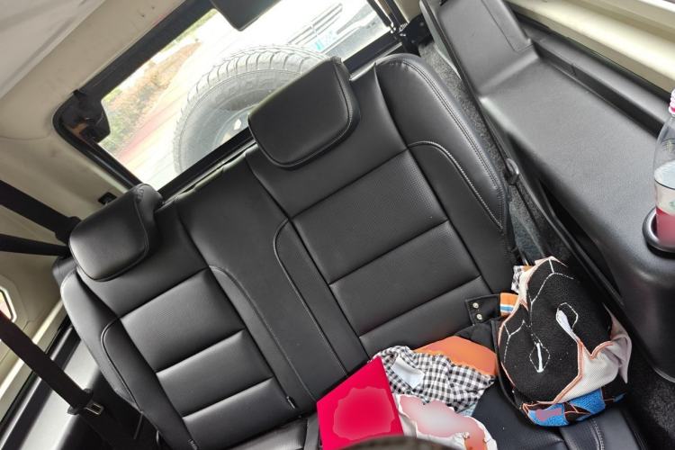 Used BAIC Off-Road BJ40 2020 2.0T Automatic Four-Wheel Drive Tribute Edition 2020 Xieke Version Left Rear Seat