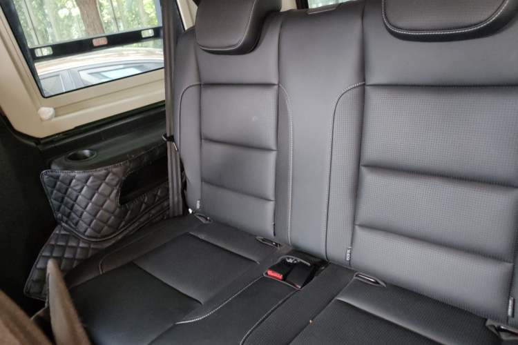 Used BAIC Off-Road BJ40 2020 2.0T Automatic Four-Wheel Drive Tribute Edition 2020 Supreme Version Left Rear Seat