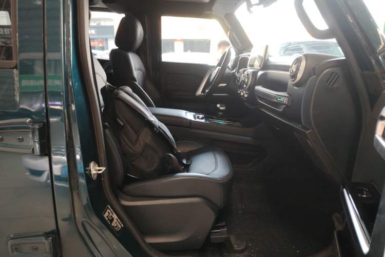 Used BAIC Off-Road BJ40 2020 2.0T Automatic Four-Wheel Drive Urban Hunter Edition Chivalrous Type Right Front Seat