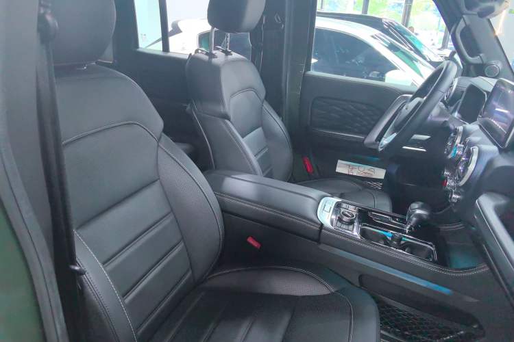 Used BAIC Off-Road BJ40 2020 2.3T Automatic Four-Wheel Drive Rainforest Expedition Edition Right Front Seat