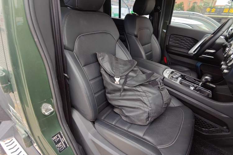 Used BAIC Off-Road BJ40 2020 2.3T Automatic Four-Wheel Drive Rainforest Expedition Edition Right Front Seat