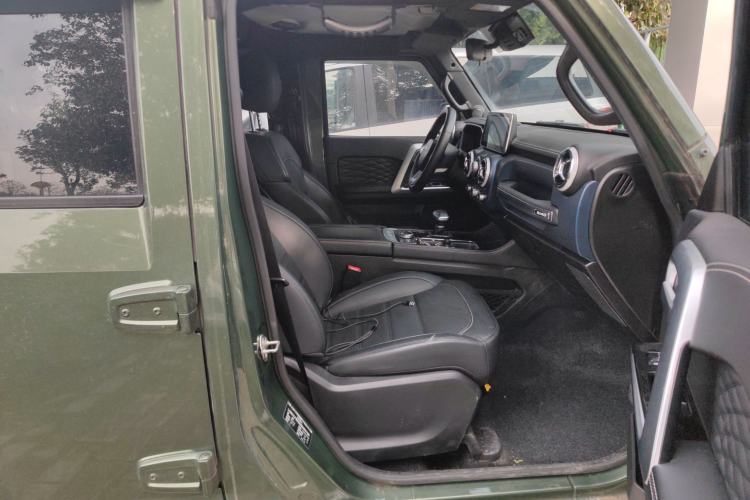 Used BAIC Off-Road BJ40 2020 2.0T Automatic Four-Wheel Drive Urban Hunter Edition Chivalrous Type Right Front Seat
