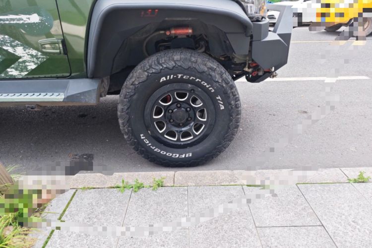 Used BAIC Off-Road BJ40 2020 2.3T Automatic Four-Wheel Drive Rainforest Expedition Edition Right Front Wheel Hub