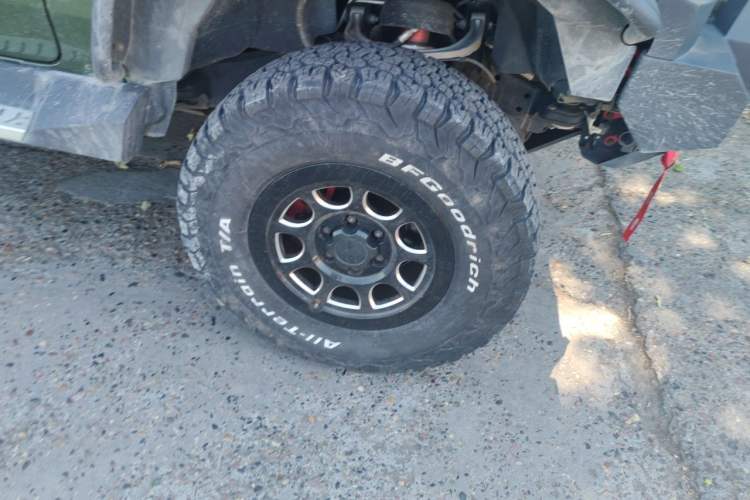 Used BAIC Off-Road BJ40 2020 2.3T Automatic Four-Wheel Drive Rainforest Expedition Edition Right Front Wheel Hub