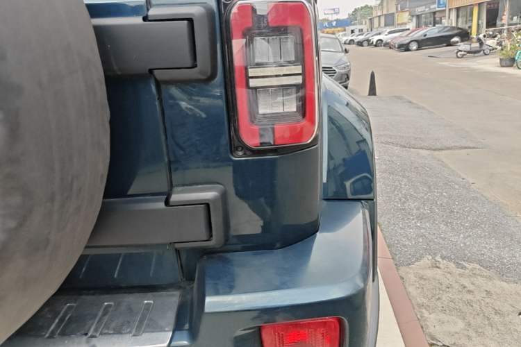 Used BAIC Off-Road BJ40 2020 2.0T Automatic Four-Wheel Drive Urban Hunter Edition Prestige Version Right Rear Taillight