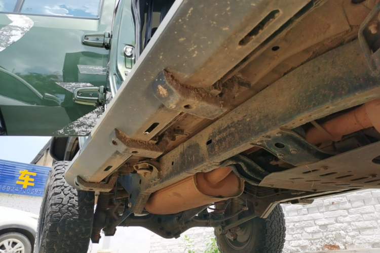 Used BAIC Off-Road BJ40 2020 2.3T Automatic Four-Wheel Drive Rainforest Expedition Edition Right Side Sill