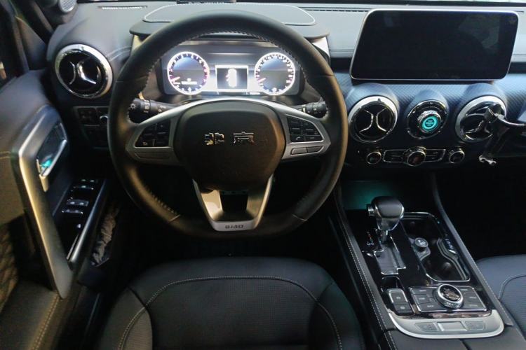 Used BAIC Off-Road BJ40 2020 2.3T Automatic Four-Wheel Drive Rainforest Expedition Edition Steering Wheel