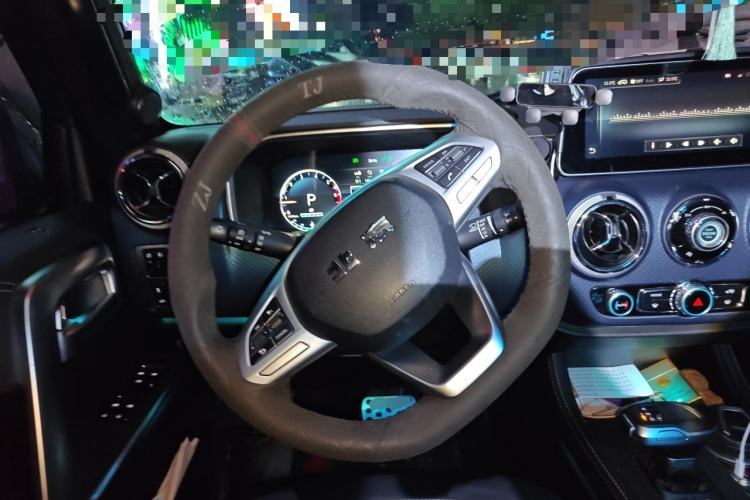 Used BAIC Off-Road BJ40 2020 2.0T Automatic Four-Wheel Drive Urban Hunter Edition Chivalrous Type Steering Wheel