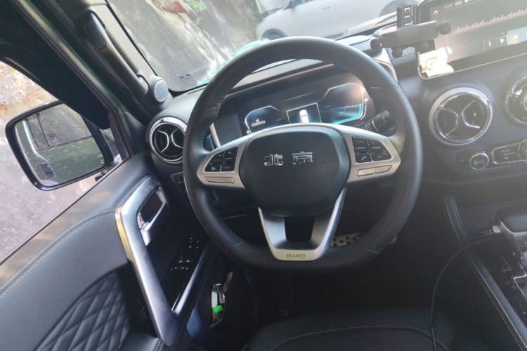 Used BAIC Off-Road BJ40 2020 2.3T Automatic Four-Wheel Drive Rainforest Expedition Edition Steering Wheel