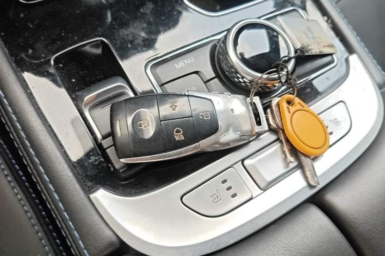 Used BAIC Off-Road BJ40 2020 2.0T Automatic Four-Wheel Drive Urban Hunter Edition Prestige Version Vehicle Key