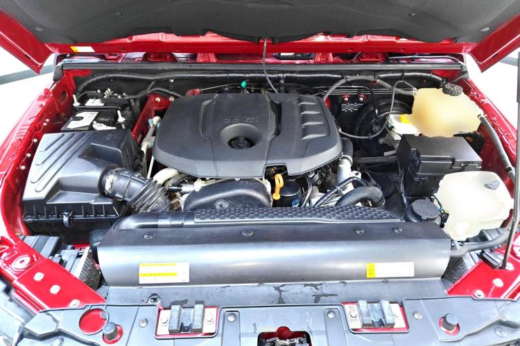 Used BAIC Off-Road BJ40 2020 2.0T Automatic Four-Wheel Drive Urban Hunter Edition Prestige Version Engine Bay