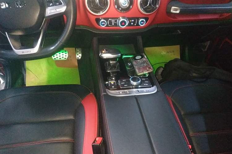 Used BAIC Off-Road BJ40 2020 2.0T Automatic Four-Wheel Drive Urban Hunter Edition Prestige Version Gear Lever
