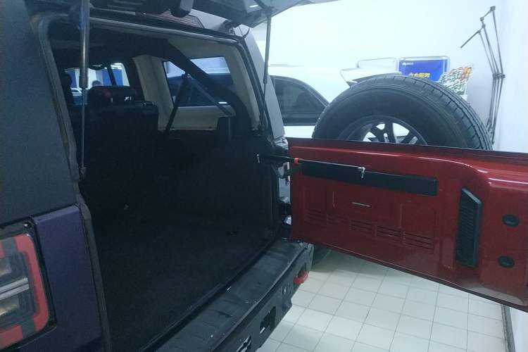 Used BAIC Off-Road BJ40 2020 2.0T Automatic Four-Wheel Drive Urban Hunter Edition Prestige Version Trunk