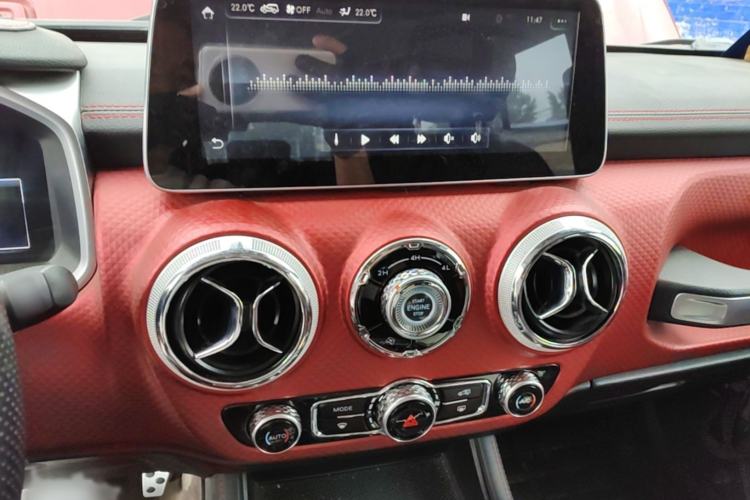 Used BAIC Off-Road BJ40 2020 2.0T Automatic Four-Wheel Drive Urban Hunter Edition Prestige Version Audio And AC Panel