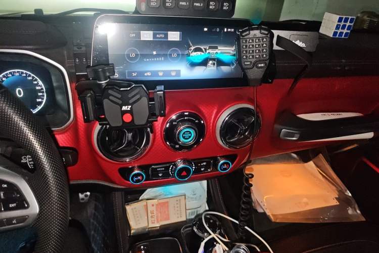 Used BAIC Off-Road BJ40 2020 2.0T Automatic Four-Wheel Drive Urban Hunter Edition Prestige Version Audio And AC Panel