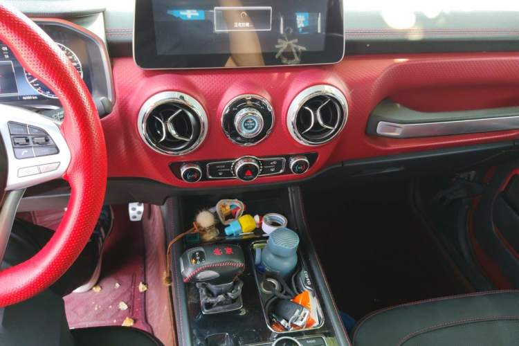 Used BAIC Off-Road BJ40 2020 2.0T Automatic Four-Wheel Drive Urban Hunter Edition Chivalrous Type Audio And AC Panel