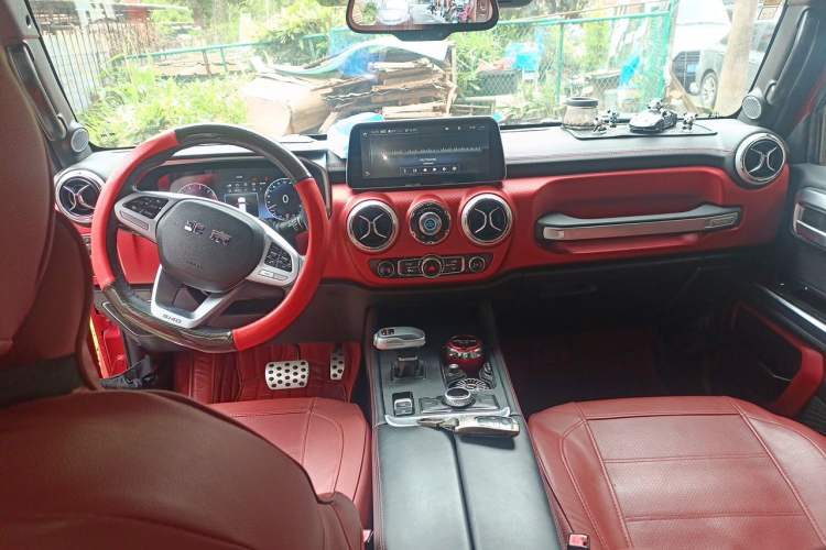 Used BAIC Off-Road BJ40 2020 2.0T Automatic Four-Wheel Drive Urban Hunter Edition Prestige Version Center Console