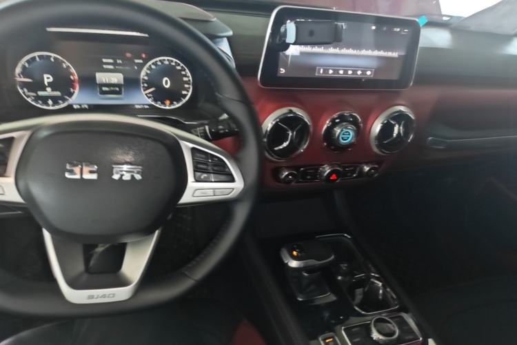 Used BAIC Off-Road BJ40 2020 2.0T Automatic Two-Wheel Drive Urban Hunter Edition Chivalrous Type Center Console