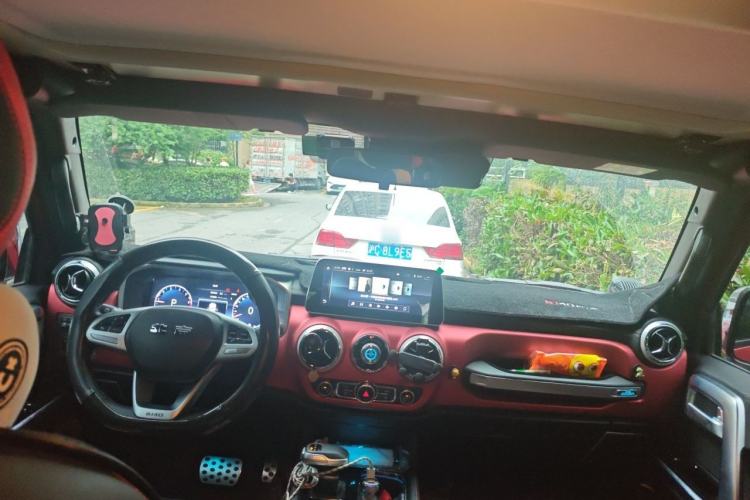 Used BAIC Off-Road BJ40 2020 2.0T Automatic Four-Wheel Drive Tribute Edition 2020 Xieke Version Center Console