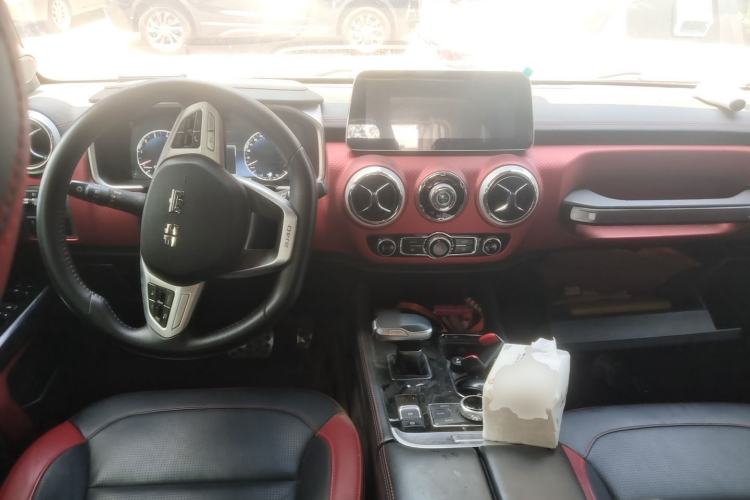 Used BAIC Off-Road BJ40 2020 2.0T Automatic Four-Wheel Drive Urban Hunter Edition Chivalrous Type Center Console