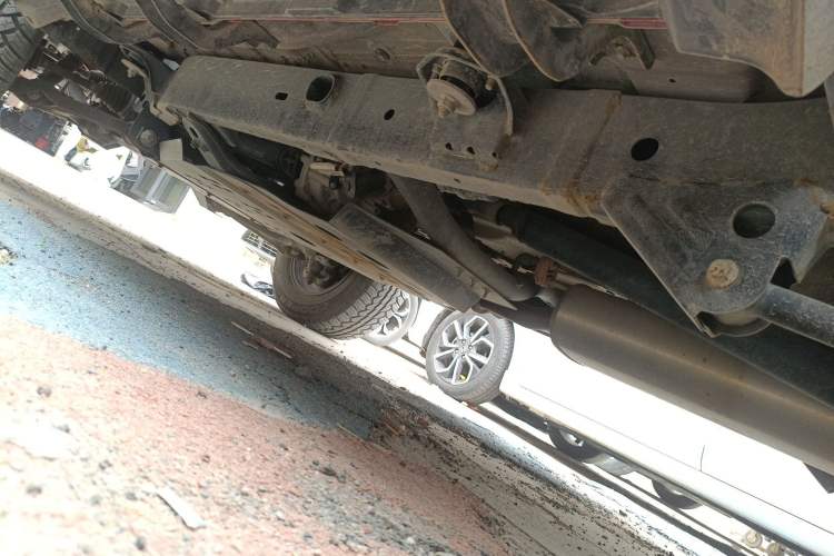Used BAIC Off-Road BJ40 2020 2.0T Automatic Four-Wheel Drive Urban Hunter Edition Prestige Version Chassis Rear Left