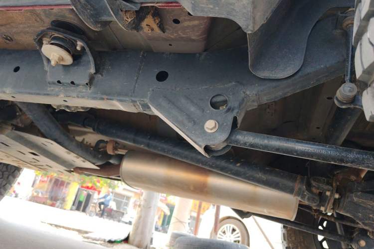 Used BAIC Off-Road BJ40 2020 2.0T Automatic Four-Wheel Drive Urban Hunter Edition Chivalrous Type Chassis Rear Left