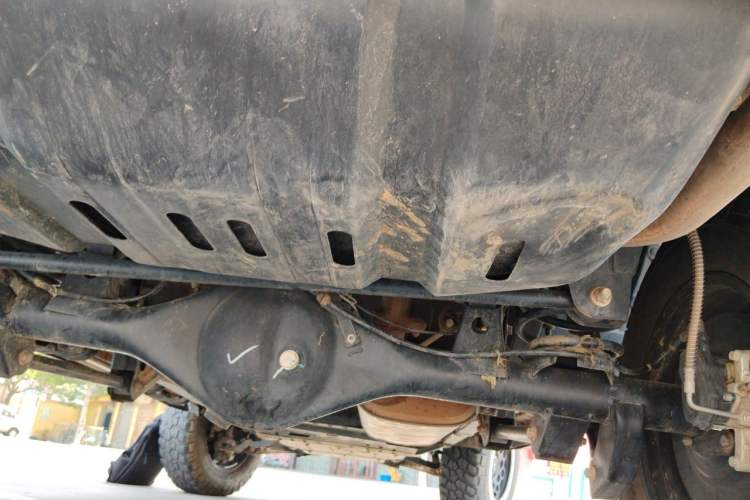 Used BAIC Off-Road BJ40 2020 2.0T Automatic Four-Wheel Drive Urban Hunter Edition Chivalrous Type Chassis Rear