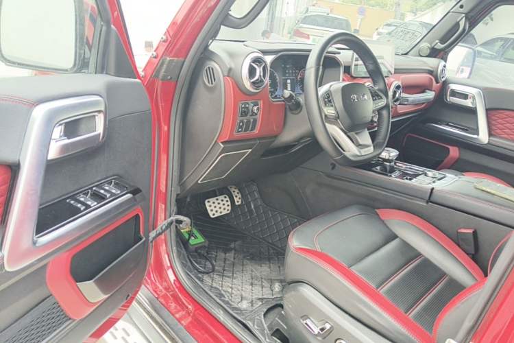 Used BAIC Off-Road BJ40 2020 2.0T Automatic Four-Wheel Drive Urban Hunter Edition Chivalrous Type Driver Seat