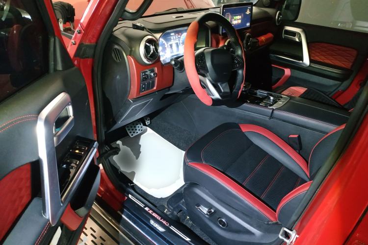 Used BAIC Off-Road BJ40 2020 2.0T Automatic Four-Wheel Drive Urban Hunter Edition Chivalrous Type Driver Seat