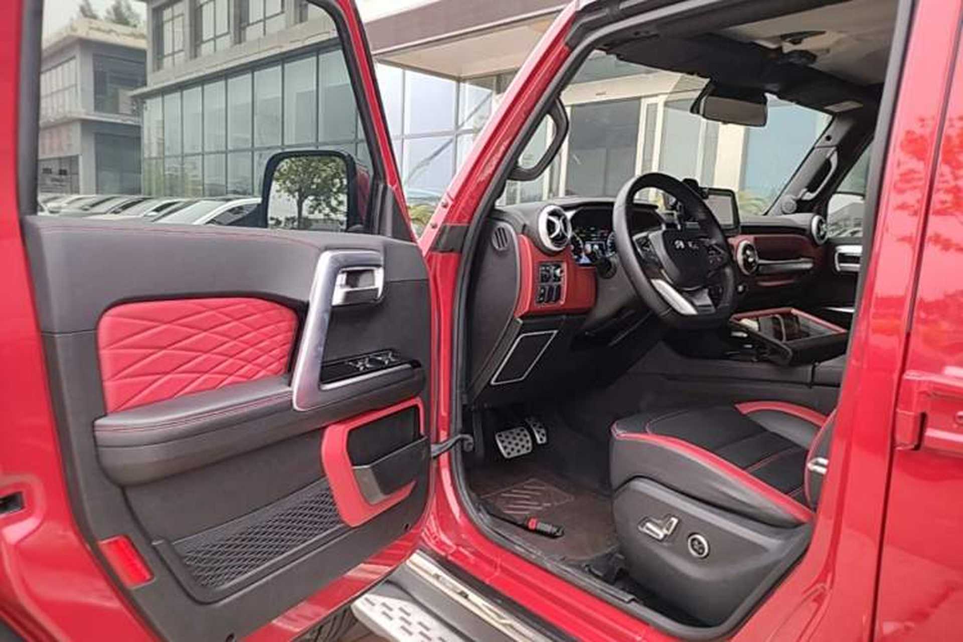 Used BAIC Off-Road BJ40 2020 2.0T Automatic Four-Wheel Drive Urban Hunter Edition Chivalrous Type Driver Seat
