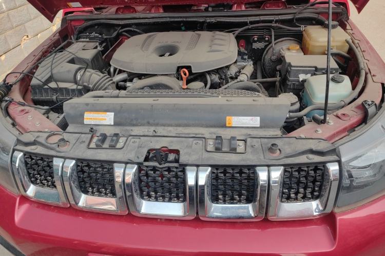 Used BAIC Off-Road BJ40 2020 2.0T Automatic Four-Wheel Drive Urban Hunter Edition Chivalrous Type Engine Bay