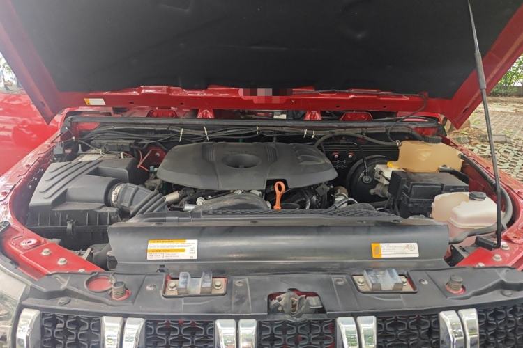 Used BAIC Off-Road BJ40 2020 2.0T Automatic Four-Wheel Drive Urban Hunter Edition Chivalrous Type Engine Bay