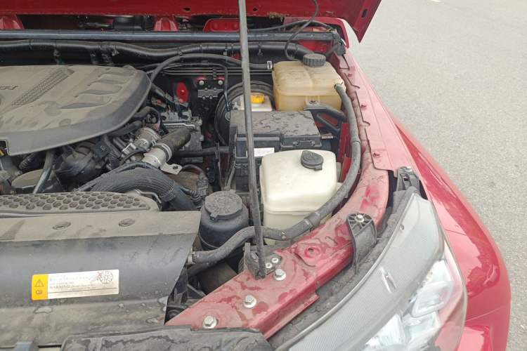 Used BAIC Off-Road BJ40 2020 2.0T Automatic Two-Wheel Drive Urban Hunter Edition Chivalrous Type Engine Bay Left