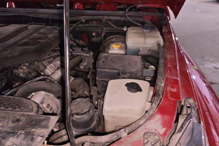 Used BAIC Off-Road BJ40 2020 2.0T Automatic Four-Wheel Drive Urban Hunter Edition Prestige Version Engine Bay Left