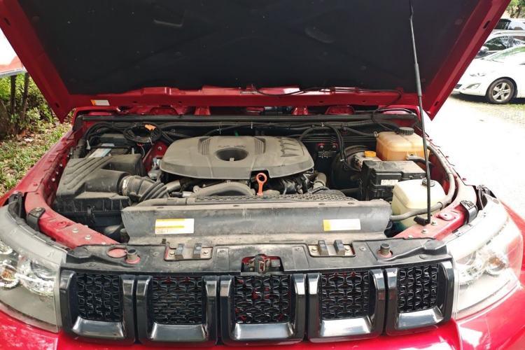 Used BAIC Off-Road BJ40 2020 2.0T Automatic Two-Wheel Drive Urban Hunter Edition Pioneer Version Engine Bay