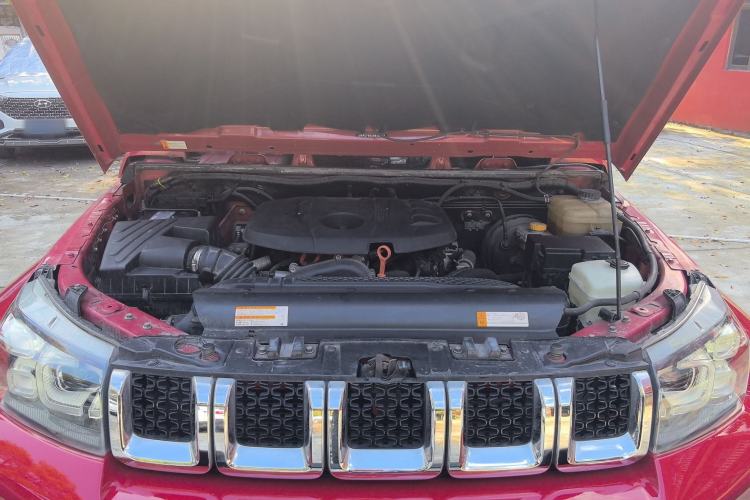 Used BAIC Off-Road BJ40 2020 2.0T Automatic Four-Wheel Drive Urban Hunter Edition Chivalrous Type Engine Bay