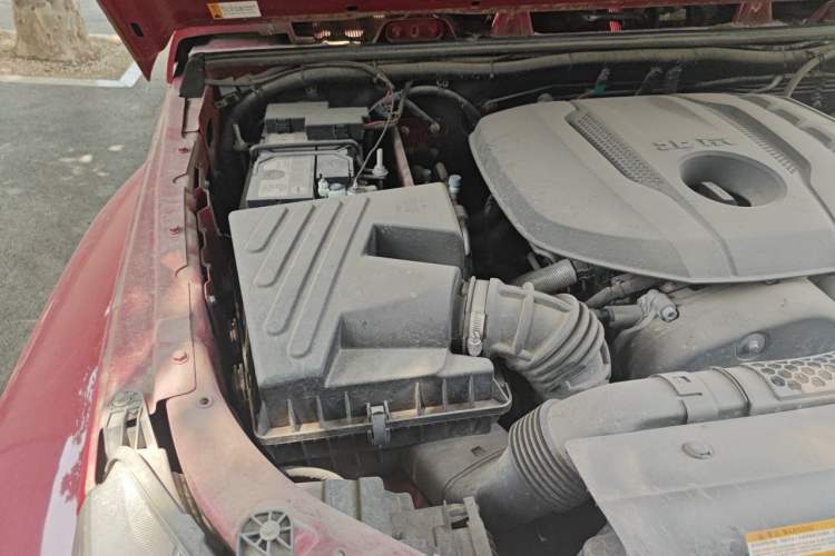 Used BAIC Off-Road BJ40 2020 2.0T Automatic Four-Wheel Drive Urban Hunter Edition Chivalrous Type Engine Bay Right