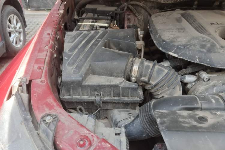 Used BAIC Off-Road BJ40 2020 2.0T Automatic Four-Wheel Drive Urban Hunter Edition Chivalrous Type Engine Bay Right