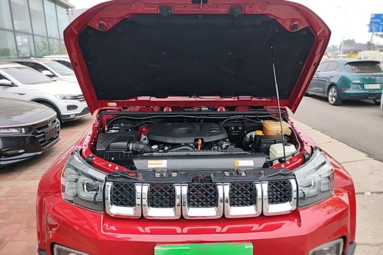 Used BAIC Off-Road BJ40 2020 2.0T Automatic Four-Wheel Drive Urban Hunter Edition Chivalrous Type Engine Bay