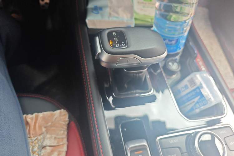 Used BAIC Off-Road BJ40 2020 2.0T Automatic Four-Wheel Drive Urban Hunter Edition Chivalrous Type Gear Lever