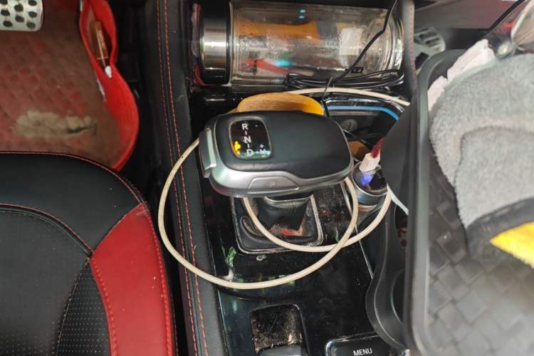 Used BAIC Off-Road BJ40 2020 2.0T Automatic Four-Wheel Drive Urban Hunter Edition Chivalrous Type Gear Lever
