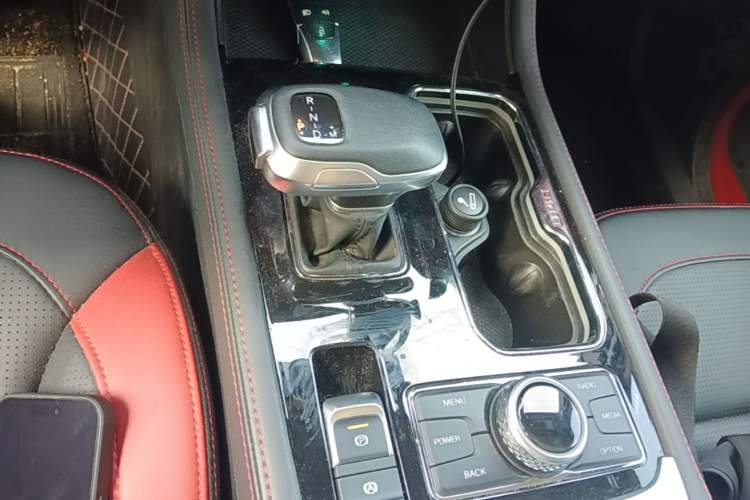 Used BAIC Off-Road BJ40 2020 2.0T Automatic Four-Wheel Drive Urban Hunter Edition Chivalrous Type Gear Lever