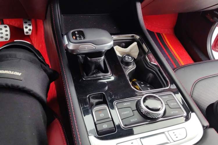 Used BAIC Off-Road BJ40 2020 2.0T Automatic Four-Wheel Drive Urban Hunter Edition Prestige Version Gear Lever