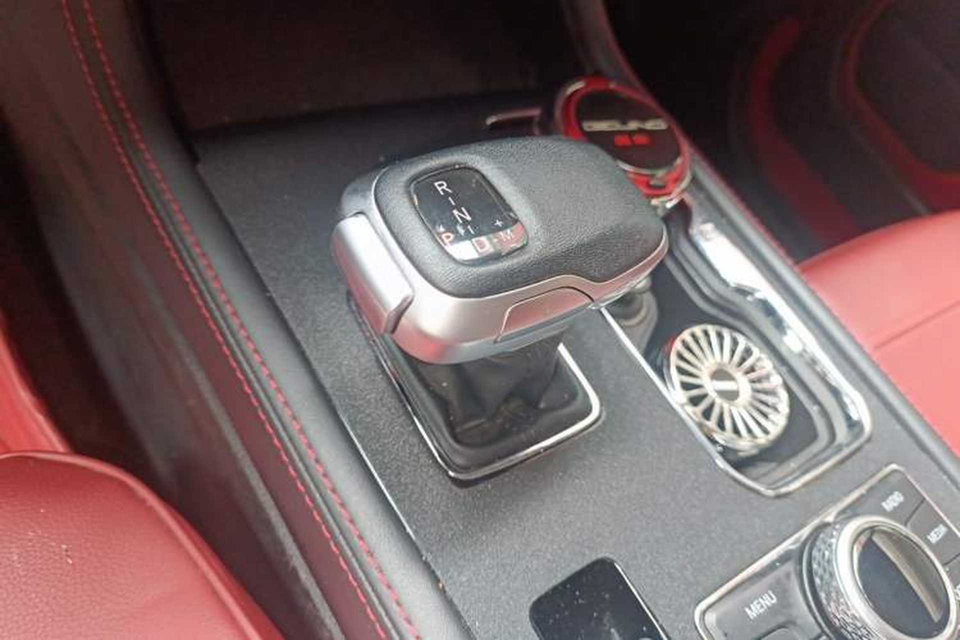 Used BAIC Off-Road BJ40 2020 2.0T Automatic Four-Wheel Drive Urban Hunter Edition Prestige Version Gear Lever